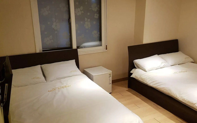 Moon Sun Guesthouse