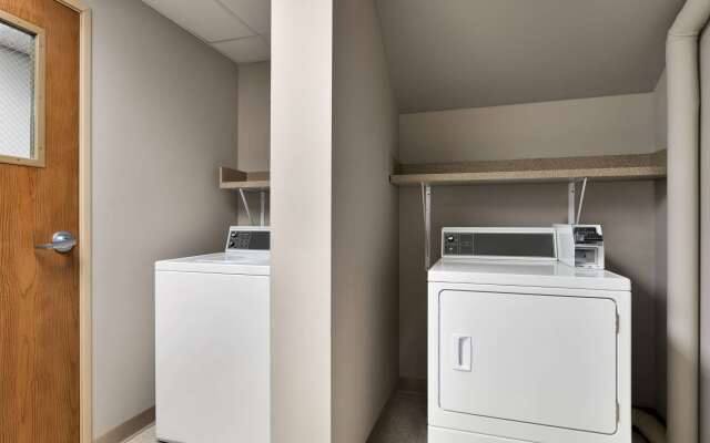 AmericInn by Wyndham Laramie Near University of Wyoming