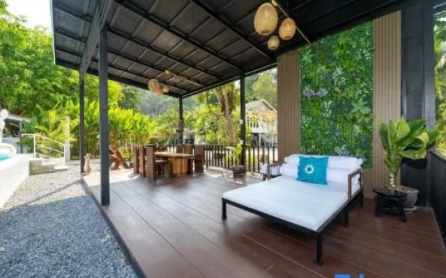 Tropical Oasis Aoyon Beach House