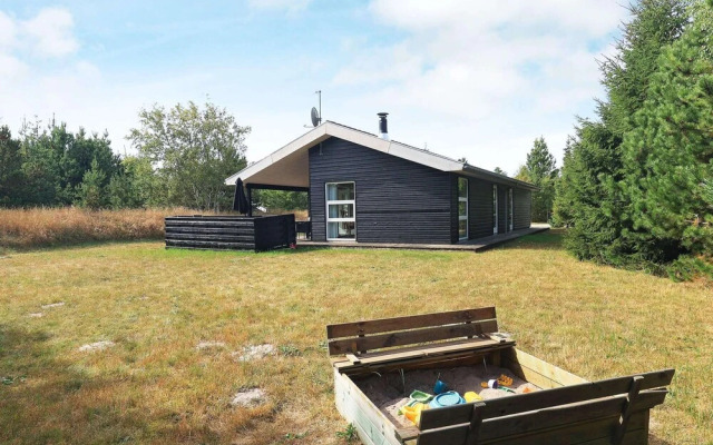 8 Person Holiday Home in Albaek-by Traum