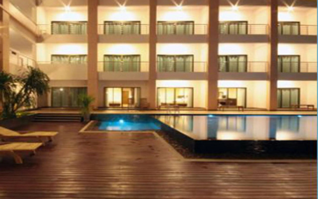 Paragon Suites Resort