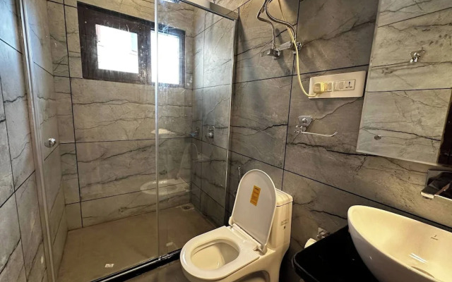 Dilan Residency Villa -5 Bedroom- Centrally Heated