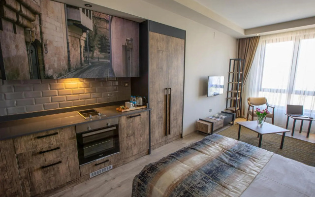 Shimall Hotel