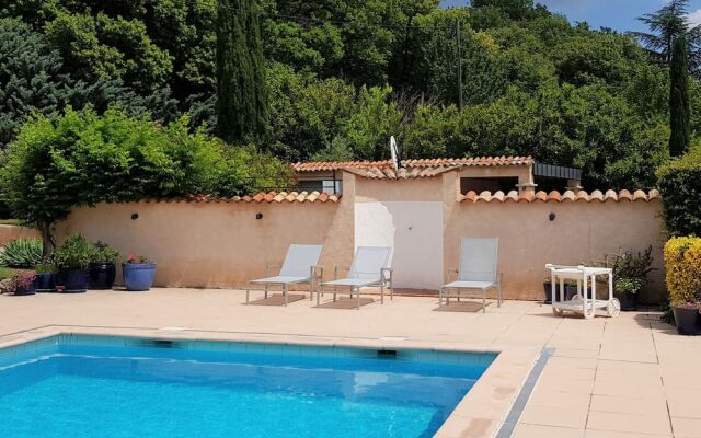 Luxurious Holiday Home in Salernes With Private Pool