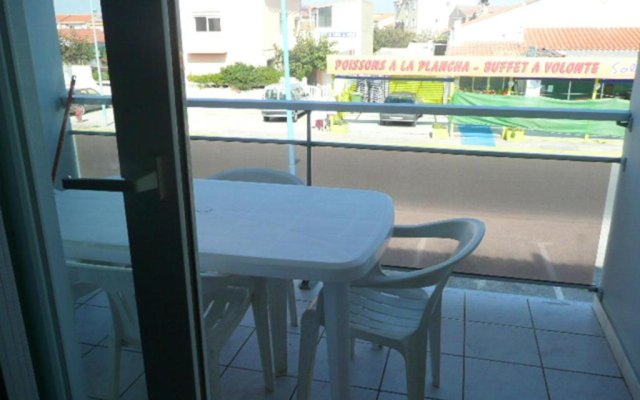Apartment With one Bedroom in Sainte-marie, With Wonderful sea View and Furnished Balcony - 7 m From the Beach