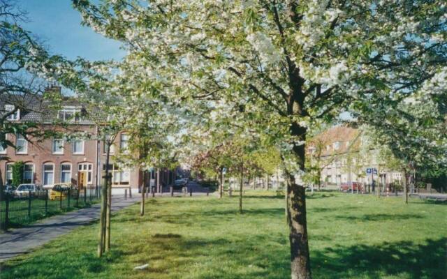 Studio Zaagmolen, Superb stylish apartment, 65m2 with private garden, close to city centre