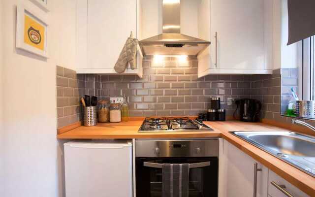 Hastings House Luton - Inhabit Short Stays