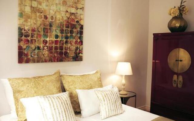 Sado Blue - City & River Flats by Be@home