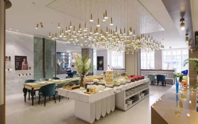 Lanou International Hotel, Hong Kong Middle Road, May Fourth Square, Qingdao