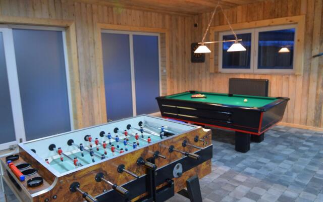 Modern Holiday Home in Sourbrodt with Private Pool