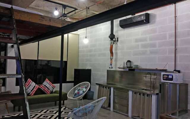 Belakang Kong Heng by DreamScape