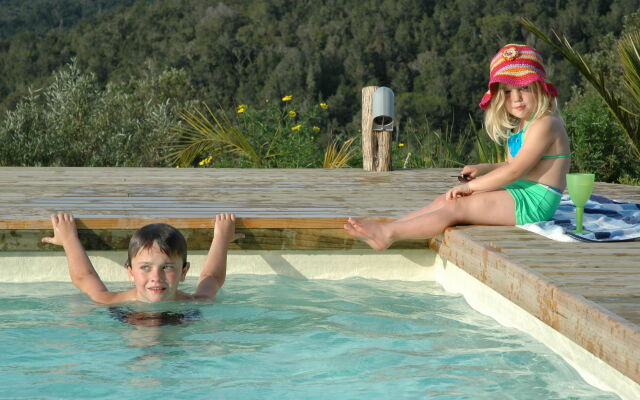 Hog Hollow Country Lodge