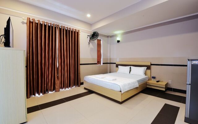 BinBin Hotel 5 - Near Lotte Mart D7