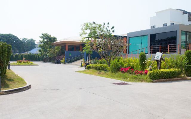 Woraburi The Ritz Resort & Spa