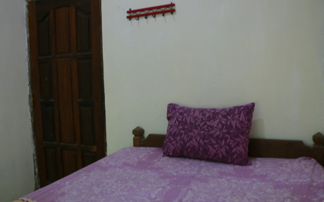 Homestay Mbah Parni By Zuzu