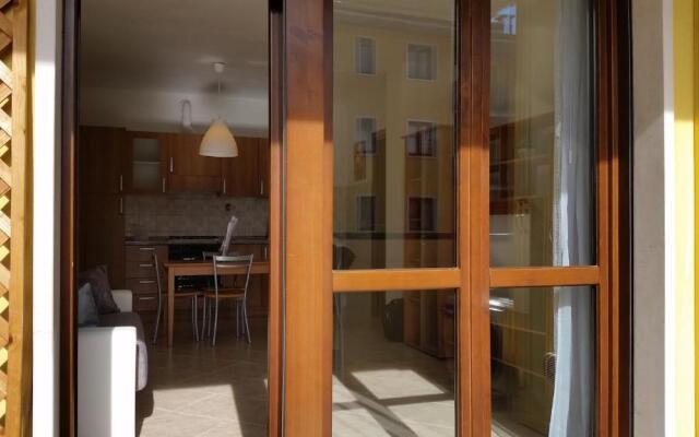 Bilocale Via Imola 4