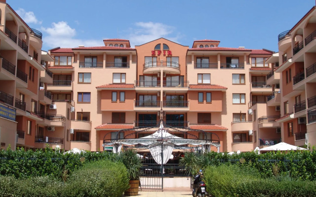 Efir Holiday Village
