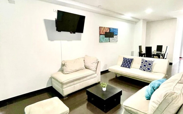 Apartmento 406 -  San Fernando, Imbanaco, Tequendama 2 Bedrooms 2 Bathrooms