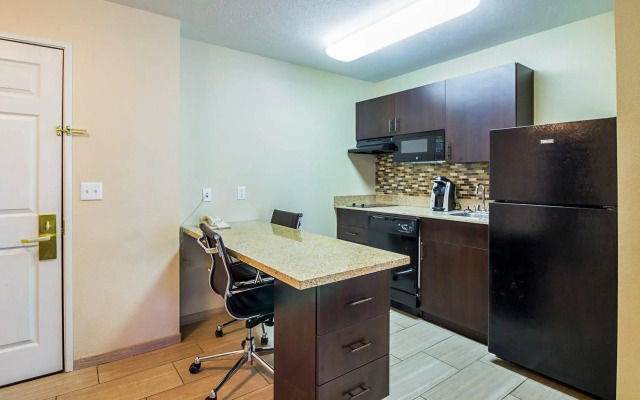 MainStay Suites Fargo - I-94 Medical Center