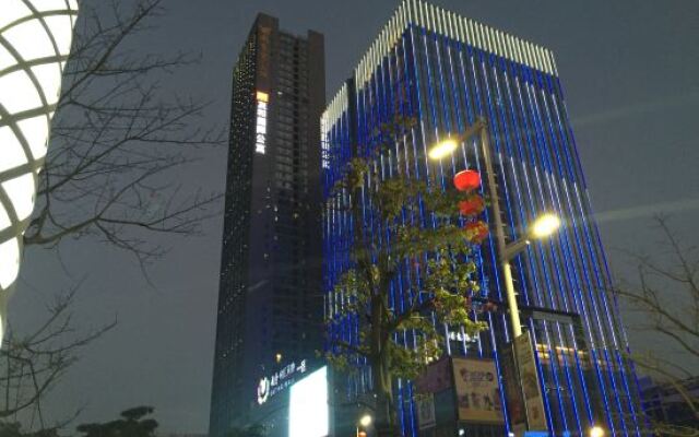 Youhe Service Apartment (Foshan Nanhai Avenue Beiguicheng Metro Station)