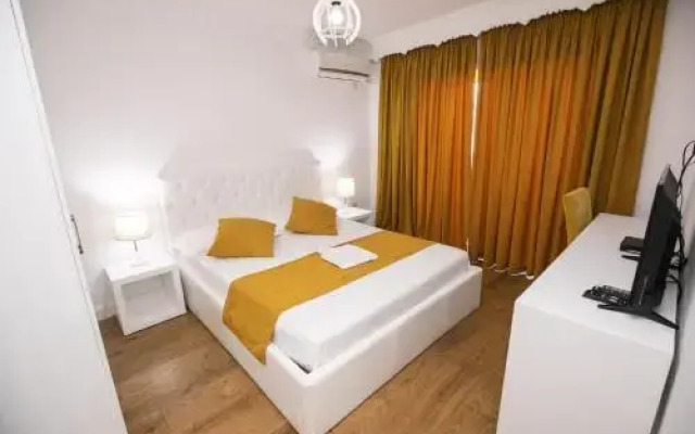 Natea Apartments