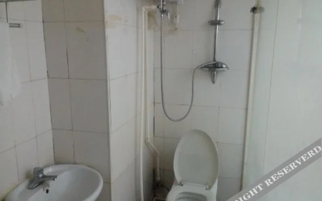 Dechun 98 Express Hostel