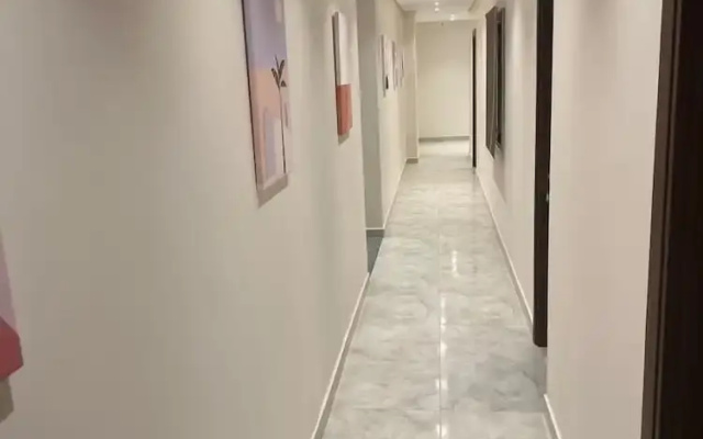 Transit 64 Hotel