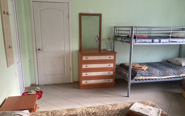 Tri Kita Guest House