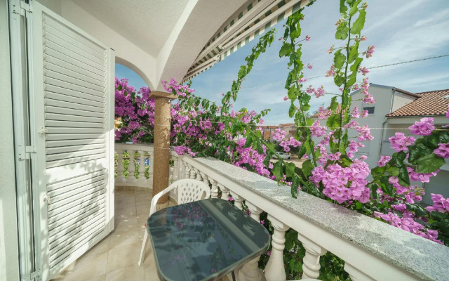 One-Bedroom Apartment in Miroslava Krleze I
