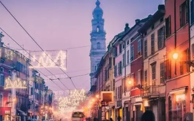 Palazzo Domanto Parma Apartments
