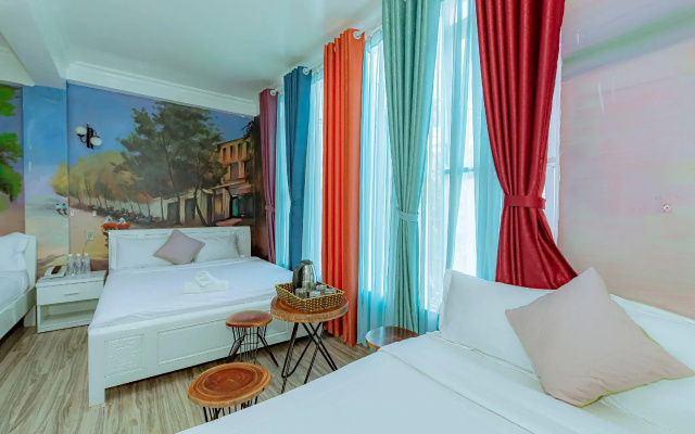 Ken's Backpackers Hotel