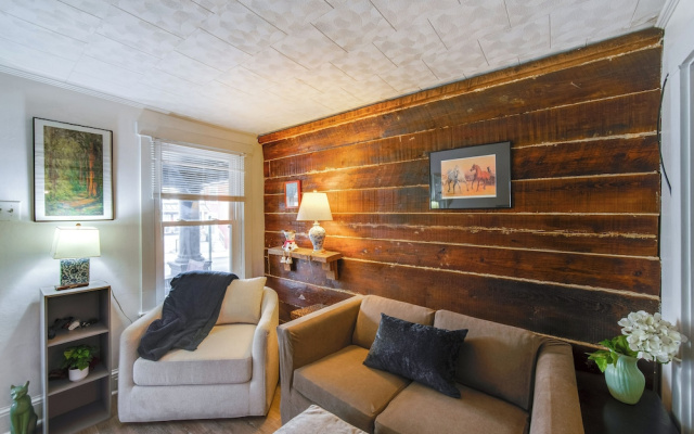 WFH Space & Yard! Walkable Lancaster Row Home