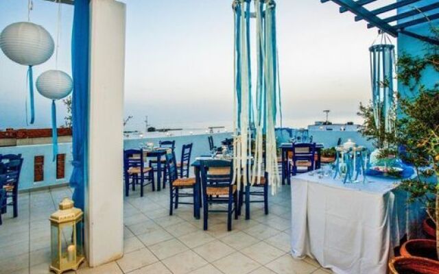 Finikas Family Boutique Hotel