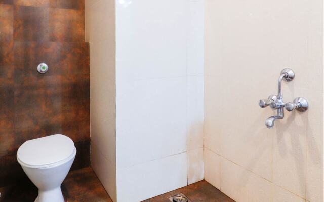Oyo 28076 Samrudhi Residency