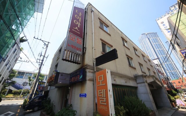 Naias Motel Gupo Busan
