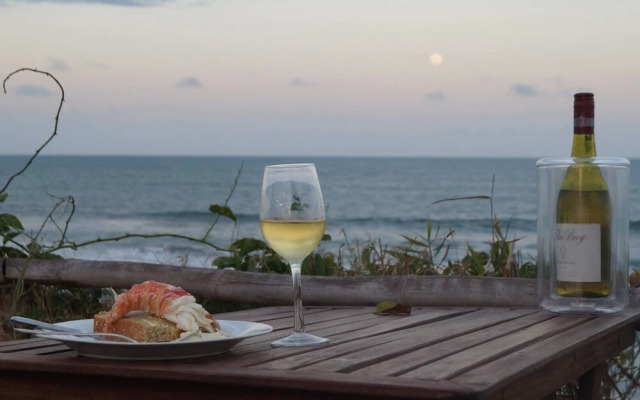 Pangani Cliffs Lodge