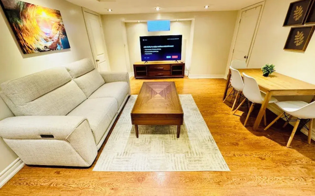 Cozy 2BR Retreat - Comfort & Convenience