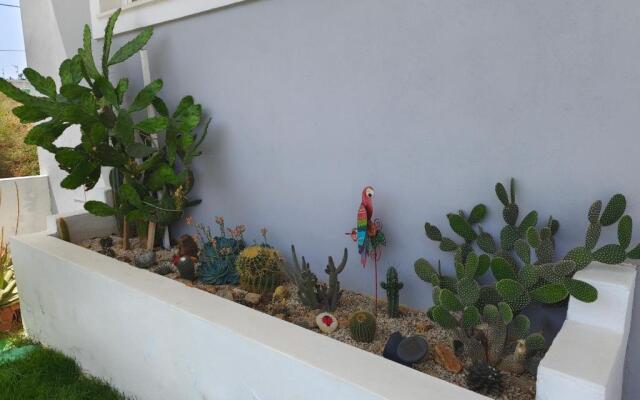 Maria's modern studio 5min from beach