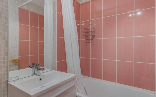 Appartement Esquièze-Sère, 1 pièce, 6 personnes - FR-1-402-30