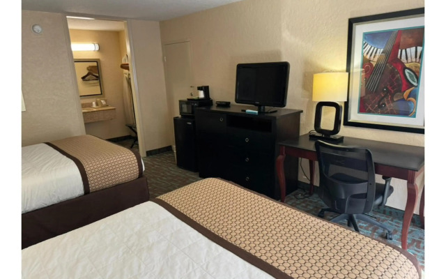 Travelodge by Wyndham Harriman