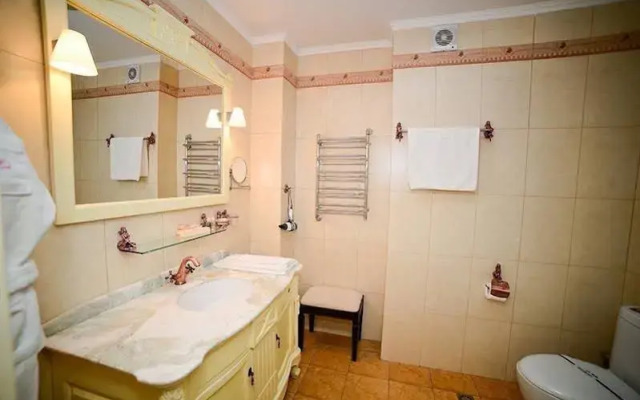 Visak Hotel