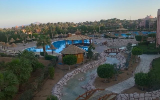 Tirana Aqua Park Resort