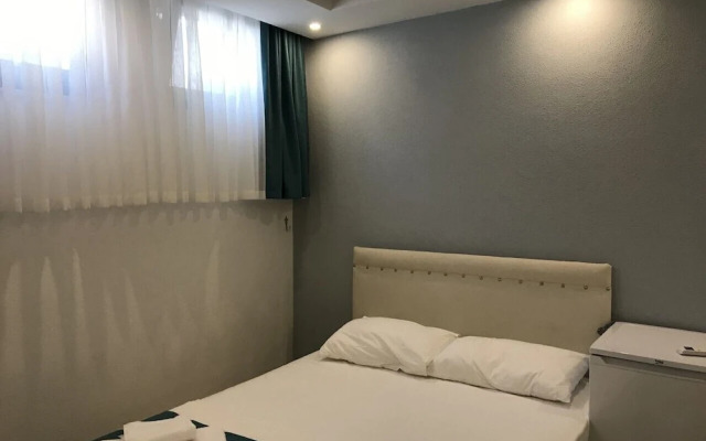 Tenes Otel