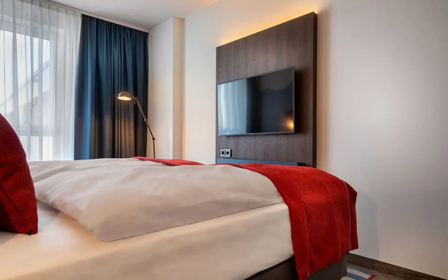 Holiday Inn - the niu, Keg Hamburg Ost by IHG