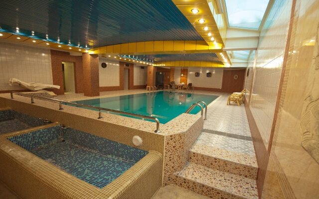 Jolly Alon Hotel