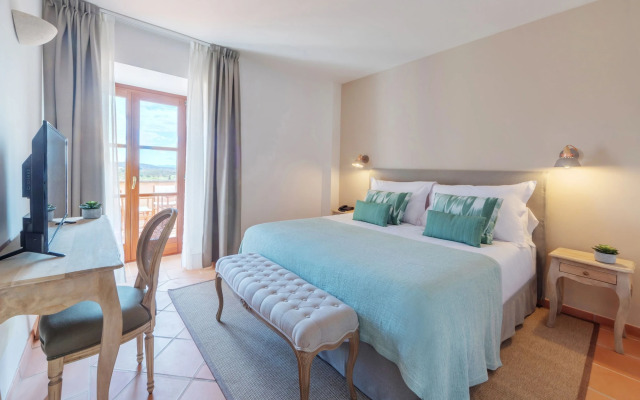 Hotel Rural Es Riquers