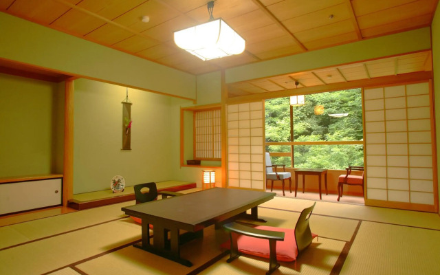 Yamanaka Onsen Ohanami Kyubei