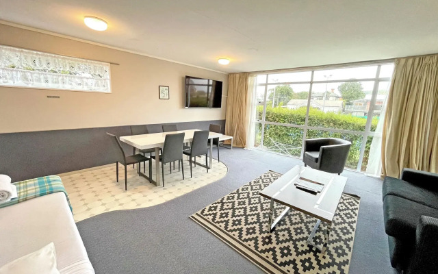 Mount Eden Motel