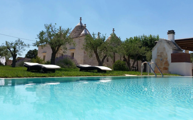 Luxury Trulli Terrarossa With Pool