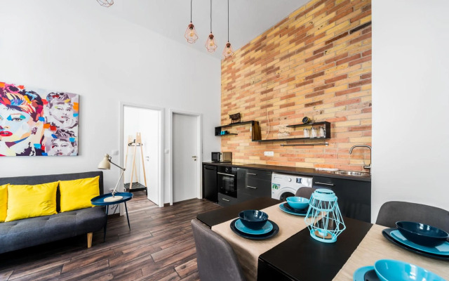 NEW DOB 53-4 CENTER Apartment